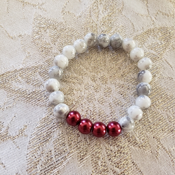 Bracelets - Picture 2 of 4